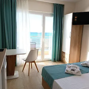 Ξενοδοχείο με διαμερίσματα Navarino Luxe
